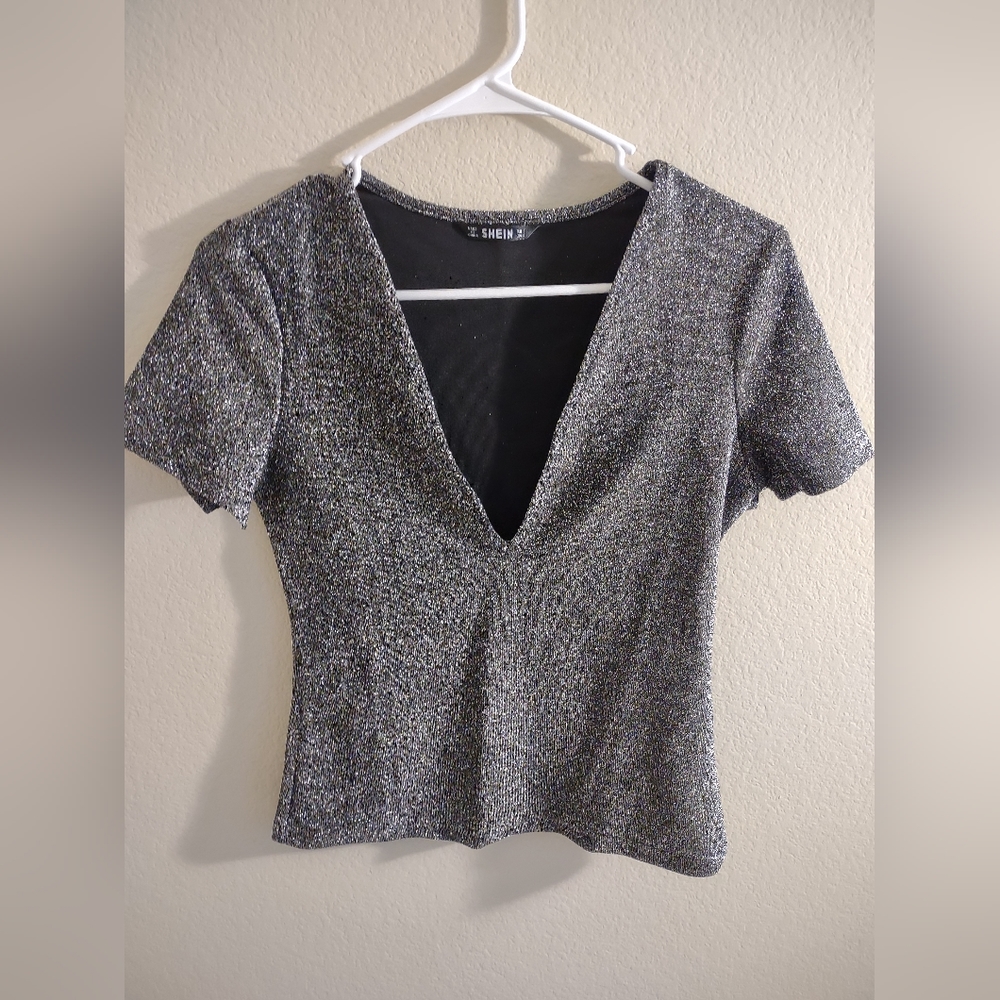 Glitter v-neck shirt